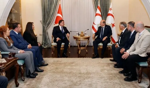 Cumhurbaşkanı Tatar, Türkiye Seyahat Acenteleri Birliği’ni kabul etti