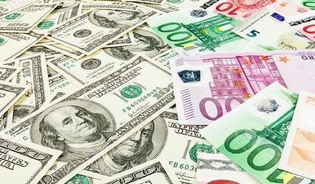 Euro 43.45, sterlin 50.50, dolar 38.25 TL’den işlem görüyor