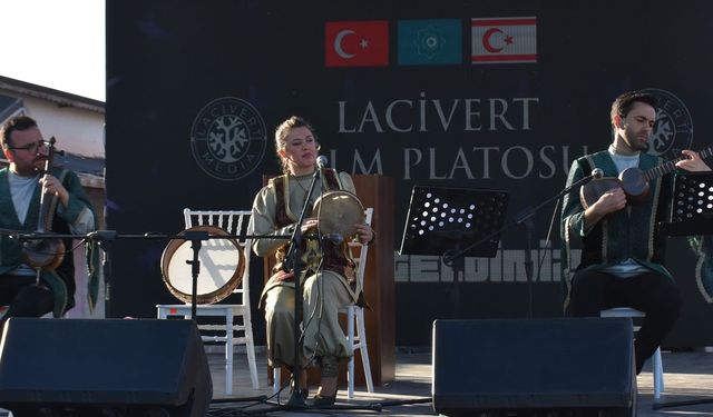 Film Platosu ve “Ayşe Tatile Çıktı” filminin ön tanıtım etkinliği yapıldı