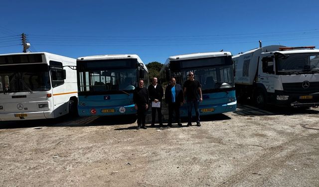 Mersin Belediyesi’nin hibe ettiği araçlar Gazimağusa Belediyesi tarafından teslim alındı