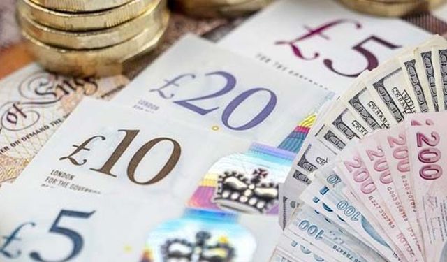 Sterlin 50.95, euro 43.60, dolar 38.40 TL’den işlem görüyor