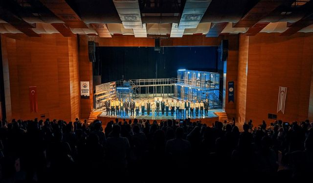 21. Kıbrıs Tiyatro Festivali başladı… Esaretin Bedeli dün Gazimağusa’da sahnelendi