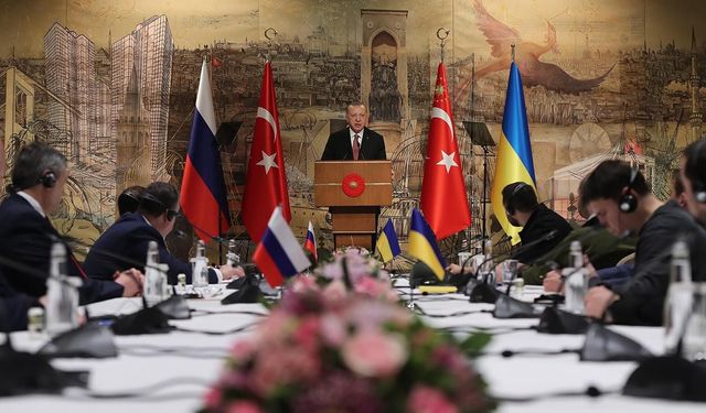 Dünyanın gözü İstanbul'da: Barış masası yeniden kuruluyor