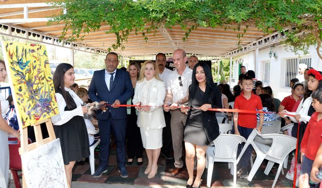 Sibel Tatar, Yeşilyurt Özel Eğitim ve İş Eğitim Okulu mezuniyet törenine katıldı