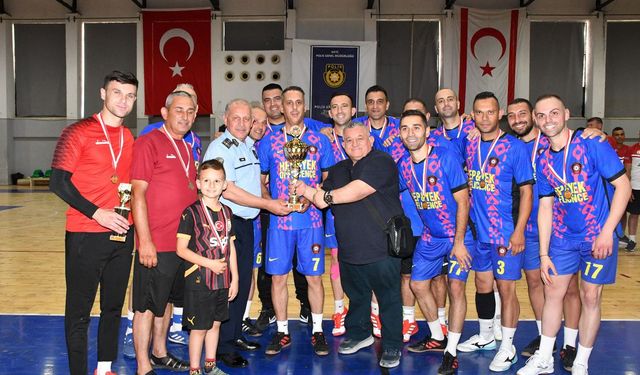 3. Eybil Efendi Polis Salon Futbol Turnuvası bugün tamamlandı