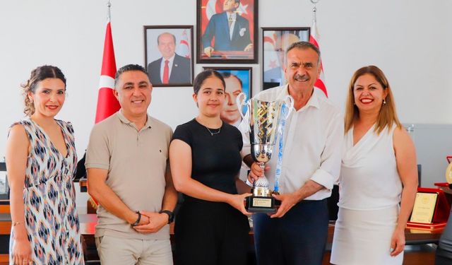 Avrupa Bilardo Şampiyonu Ghaffari Uluçay’ı ziyaret etti