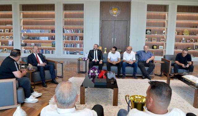 Cumhurbaşkanı Tatar, Lefke Türk Spor Kulübü yönetimini kabul etti