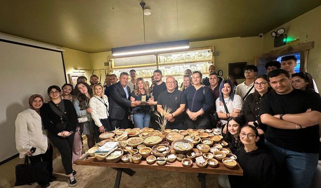 DAÜ öğrencileri, Ankara ve çevresine düzenlenen eğitim ve kültür gezisine katıldı