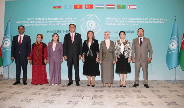 Gardiyanoğlu Türkiye Aile ve Sosyal Hizmetler Bakanı Göktaş ile Bakü'de bir araya geldi