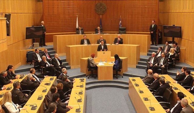 Rum yönetimi Cumhurbaşkanı Tatar’ın BM’ye mektubuna cevabında Türkiye’yi hedef aldı