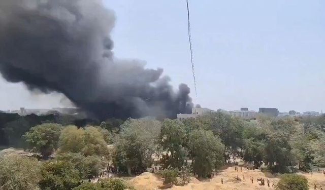 Son Dakika... Hindistan'da yolcu uçağı düştü: İçinde 133 kişi vardı!