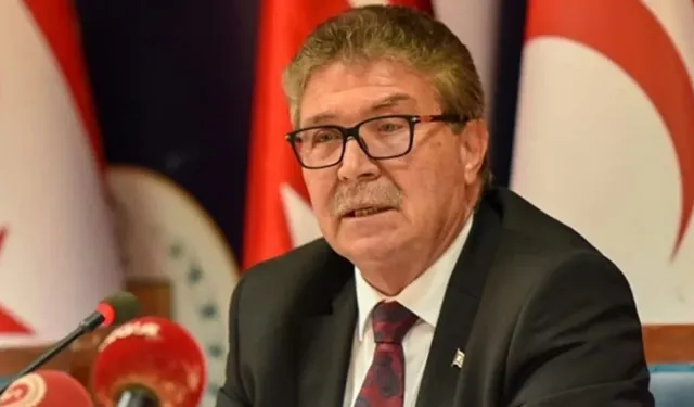Üstel: "Okula gitmezse deport edilir"