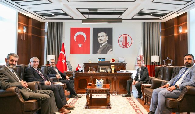 Yunus Emre Enstitüsü ve AÖA arasında iş birliği protokolü imzalandı