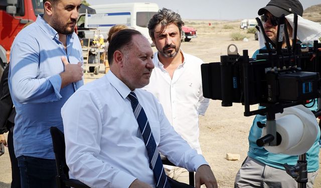 Meclis Başkanı Öztürkler, “Ayşe Tatile Çıktı” Filminin setini ziyaret etti