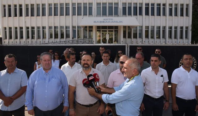 Resmi Kabz Memurluğu ve Mukayyitlik Dairesi’ndeki grev sürüyor...