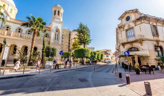 Güney Kıbrıs’ta turizmde yeni rekor: Yılın ilk 8 ayında 3 milyon turist!