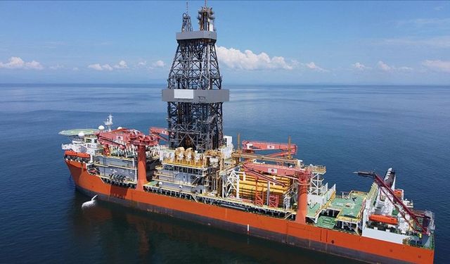 Türkiye'nin yeni sondaj gemisi Mersin açıklarına demirledi