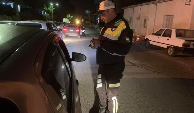 Ülke genelindeki trafik denetimlerinde 23 alkollü sürücü rapor edildi