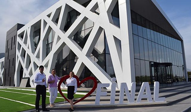 EPDAD Uluslararası Final Üniversitesi İngilizce Öğretmenliği Programı'nın akreditasyonunu yeniledi