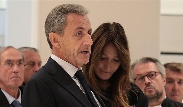 Fransa'nın eski cumhurbaşkanı Sarkozy bugün hapse giriyor