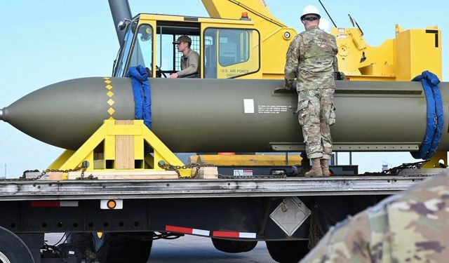 Trump'tan Pentagon'a 'derhal' nükleer silah testlerine başlama talimatı