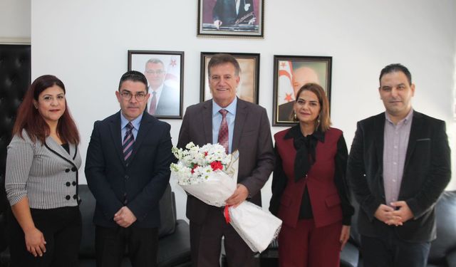 Arıklı, KKTC Memur-Sen heyetini kabul etti