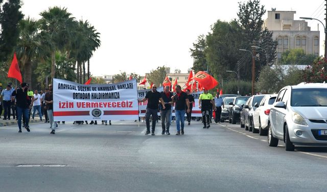 KTOEÖS, 34 öğretmen hakkındaki soruşturma girişimini protesto etti