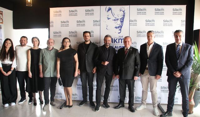 Sadri Alışık Kültür Merkezi Kıbrıs Akademi Perdelerini Açtı