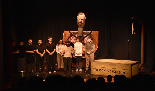 Girne Belediyesi Oda Tiyatrosu, yeni sezona 'Raskolnikov' ile başladı