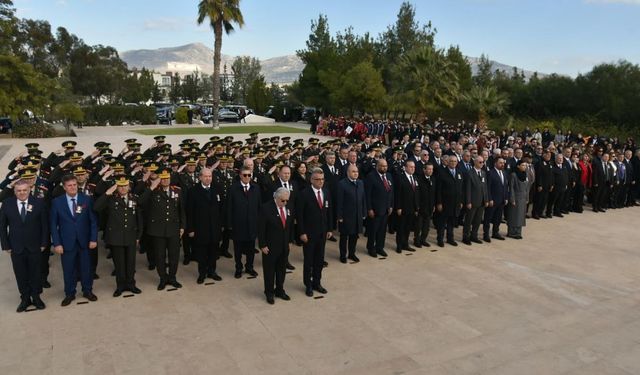 Dr. Fazıl Küçük ölümünün 42'nci yıldönümünde törenle anıldı