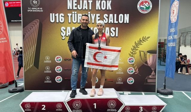 Bursa'da yarışan Erdinç İnçay, Türkiye şampiyonu olurken Kumsal Arsaltürkiye üçüncüsü, Erol Efe Bilmez de türkiye ikinci