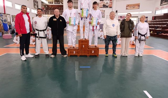 Eşref Bitlis anısına yarıştılar