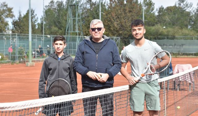 Raketler Ekrem Yeşilada için