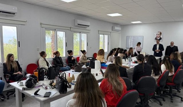 Çatalköy-Esentepe Belediyesi'nden 8 Mart kutlaması