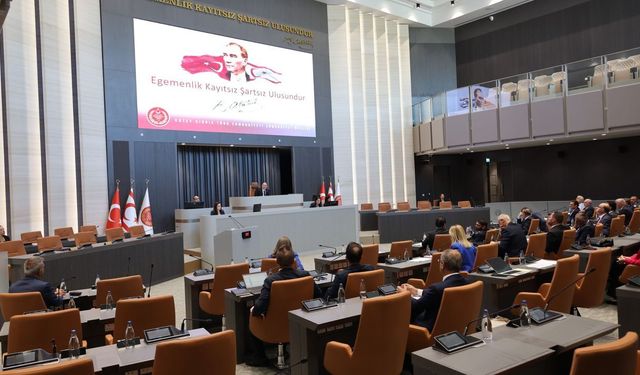 Meclis nisap sorunu nedeniyle toplanamadı: Oturuma ara verildi