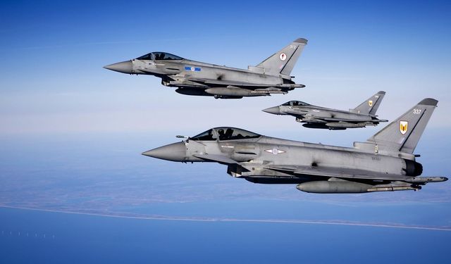 Türkiye ve İngiltere, Eurofighter destek sözleşmesi imzaladı
