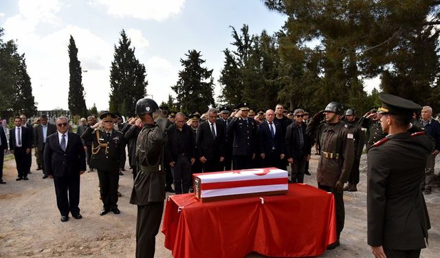 1964 yılında kaybolan Şehit Reşat Ahmet askeri törenle defnedildi