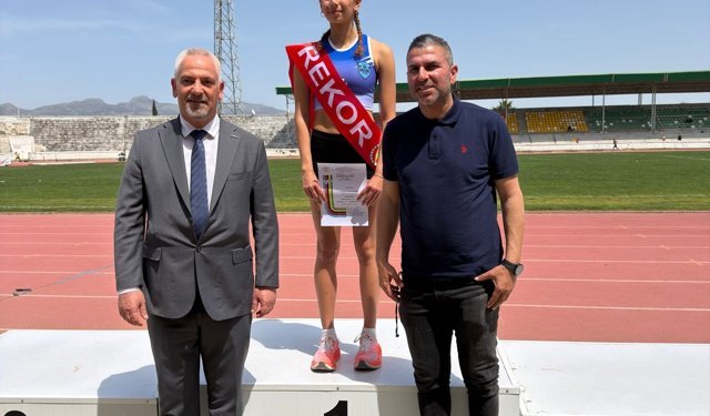 Ada, yeni lise rekoruna koştu