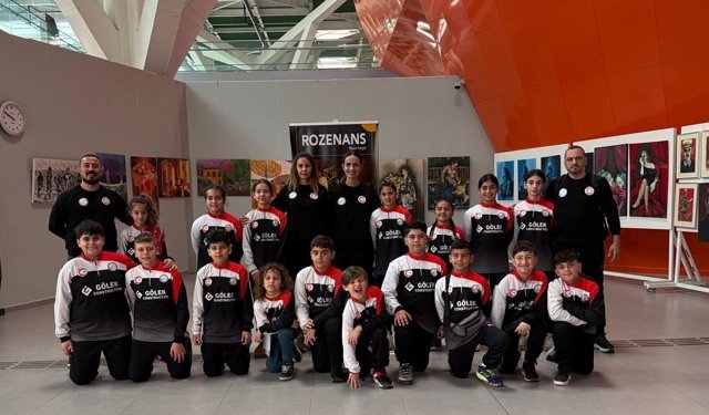 Badmintoncularımız Amasya'da