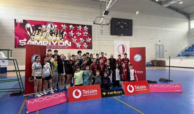 Badmintonda seçmeler yapıldı