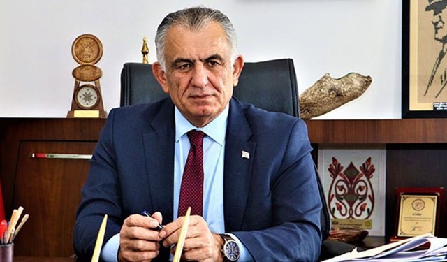 Çavuşoğlu: 'GKRY'deki okullarda yürütülen ırkçı ve faşist propagandaları şiddetle kınıyorum'