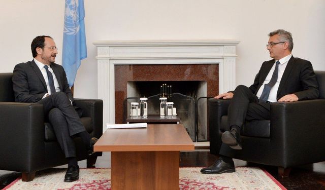 Cumhurbaşkanı Tufan Erhürman ile Rum Lider Nikos Hristodulidis görüşmesi başladı