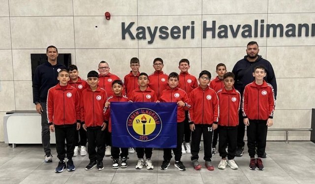 Küçük Hentbolcularımız Kayseri'de