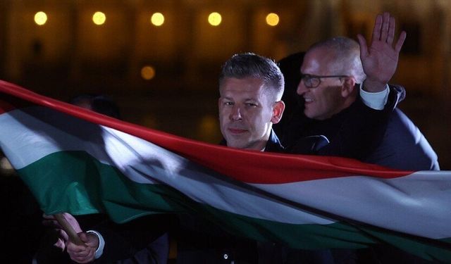 Macaristan'da 16 yıllık Orban dönemi bitti, Péter Magyar'dan tarihi zafer