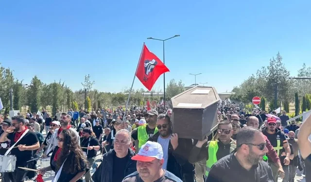 Sendikalar yeni öneriyi reddederek hükümeti istifaya çağırdı: Ne kabul ederiz ne de görüşürüz!