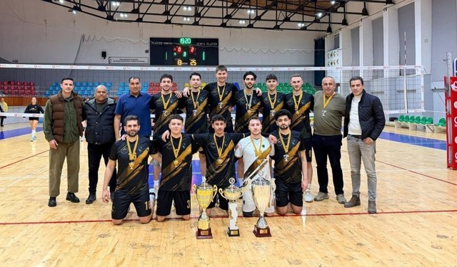 Voleybolda ilk dönem tamamladı