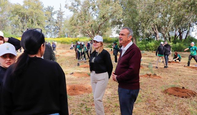 Yeniden Yeşil Kıbrıs etkinliği... Gazimağusa ve Tuzla'da fidan dikildi