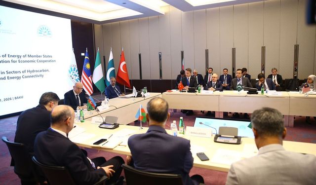Bakü'de D8 Enerji Bakanları 1. Toplantısı yapıldı