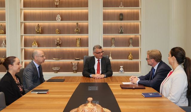 Erhürman, Hagström'ü kabul etti