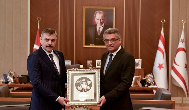 Erhürman, Türkiye İçişleri Bakanı Çiftçi'yi kabul etti